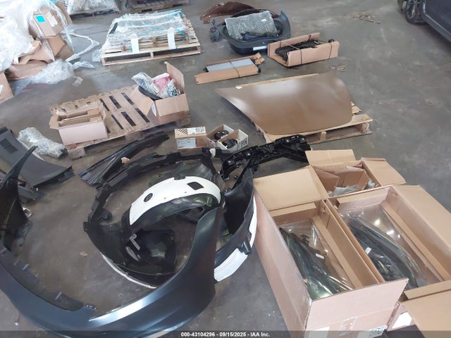5YJ3E1EA7SF891009 Tesla MODEL 3