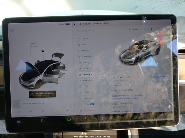 5YJ3E1EA9JF017324 Tesla 2018