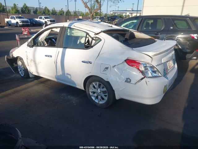 3N1CN7APXHL860203 Nissan 2017