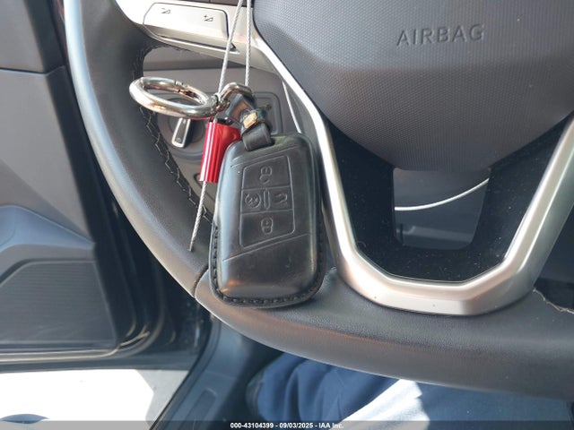 3VVNB7AX2PM036365 Volkswagen tsi