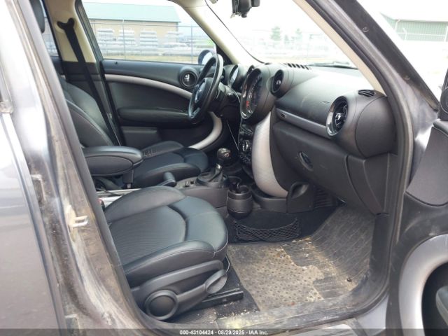 2016 MINI COUNTRYMAN WMWZC3C59GWT08098 Photo 4