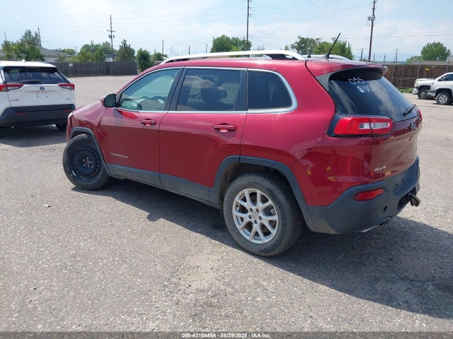 1C4PJMCS1FW676611 Jeep Cherokee