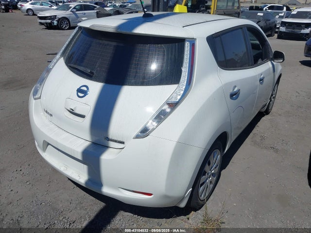 1N4AZ0CP1GC302267 Nissan 2016