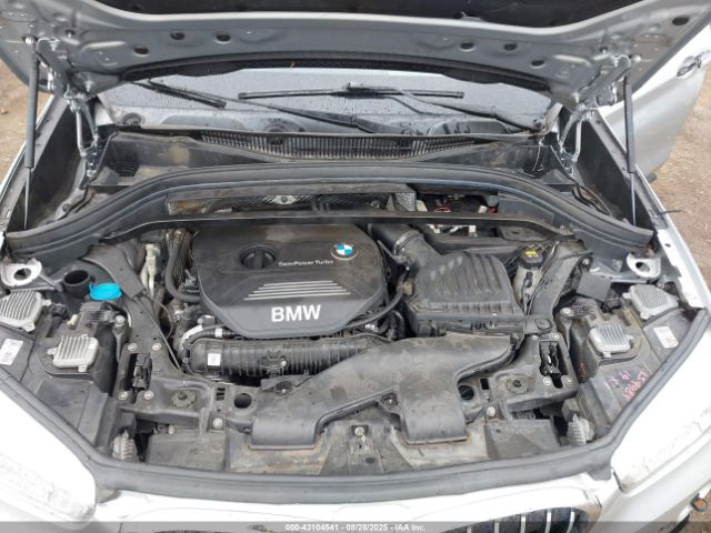 2017 BMW X1 WBXHT3Z30H4A53557 Photo 9