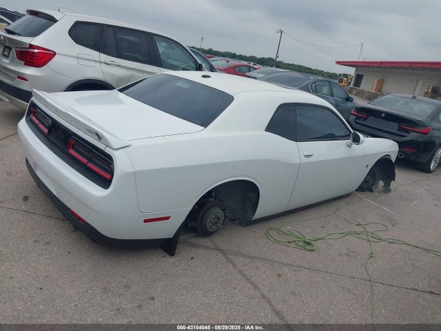 2C3CDZBT0JH300572 Dodge 2018