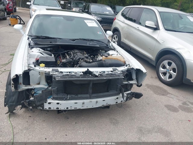 2C3CDZBT0JH300572 Dodge 2018