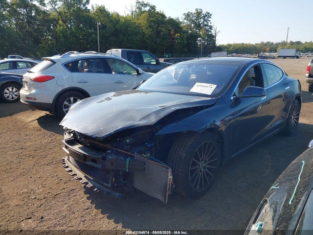 2016 TESLA MODEL S 5YJSA1E24GF151473 Photo 1