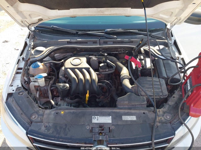 3VW2K7AJ9FM348613 Volkswagen Jetta