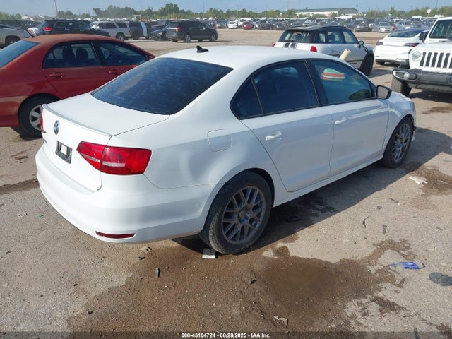 3VW2K7AJ9FM348613 Volkswagen Jetta