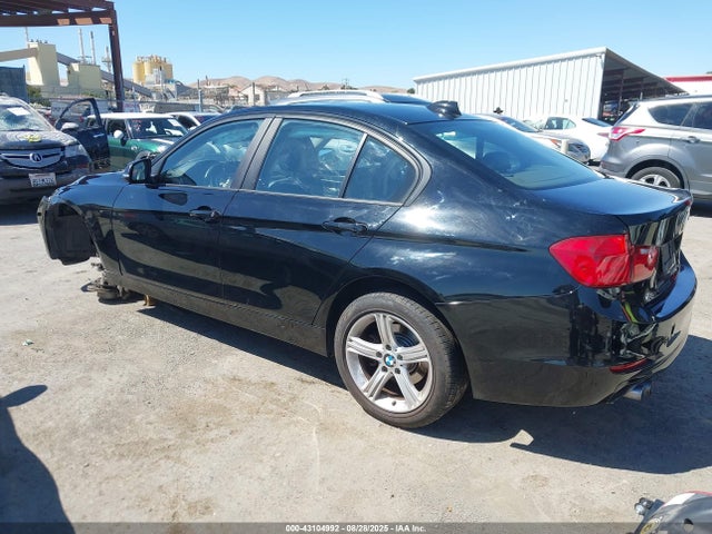 BMW 328I 2014 WBA3C1C54EK111600 Image 3