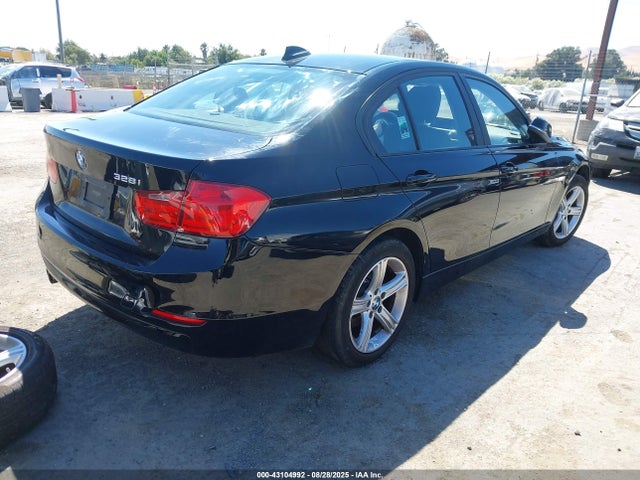 BMW 328I 2014 WBA3C1C54EK111600 Image 4