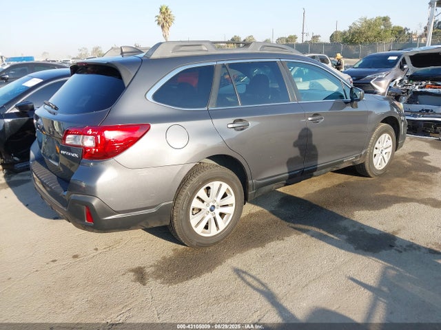4S4BSACC7J3207298 Subaru u5
