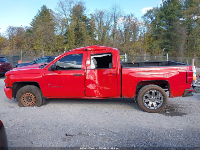 43105031 :رقم المزاد ، 3GCUKPEC8JG252843 vin ، 2018 Chevrolet Silverado 1500 Custom مزاد بيع