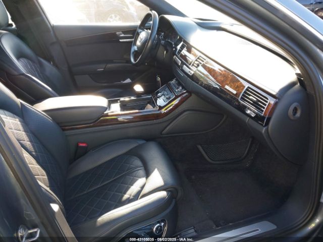 2018 AUDI A8 L WAU43AFD2JN000527 Photo 4