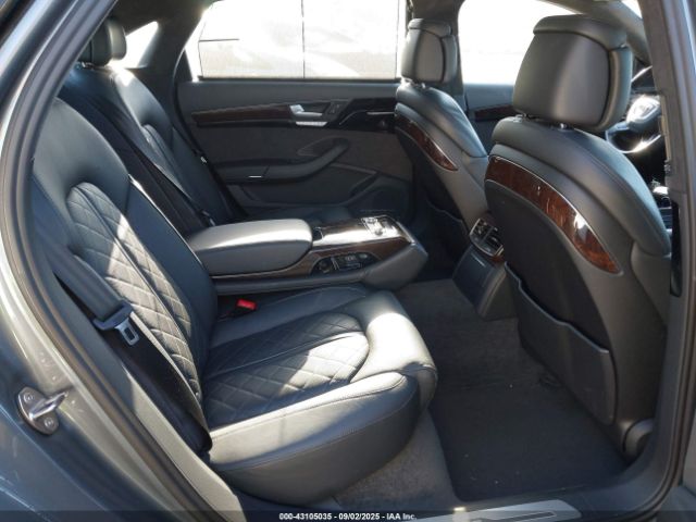 2018 AUDI A8 L WAU43AFD2JN000527 Photo 7