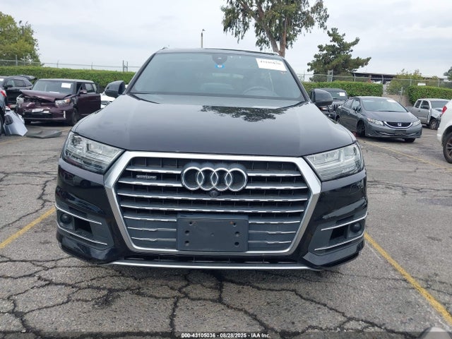 WA1VAAF71HD021337 Audi 2017