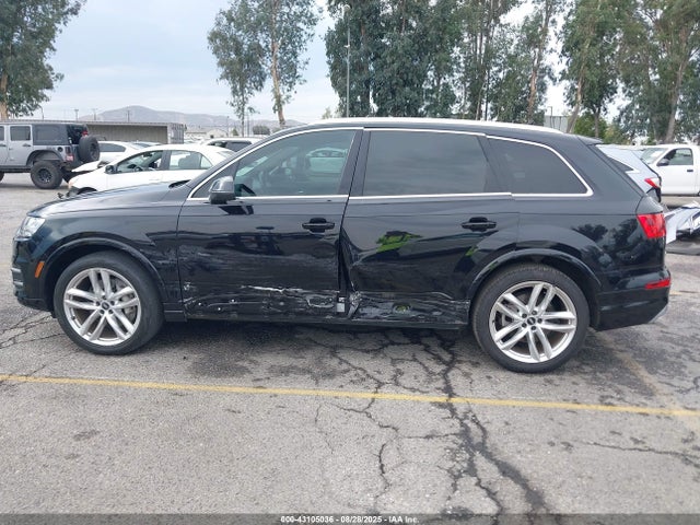 WA1VAAF71HD021337 Audi 2017