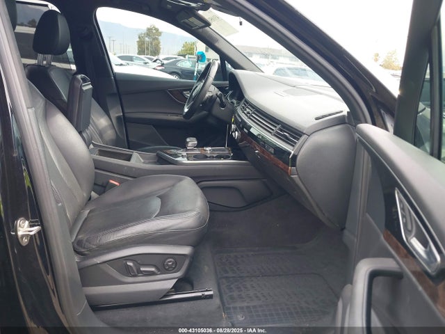 WA1VAAF71HD021337 Audi 2017