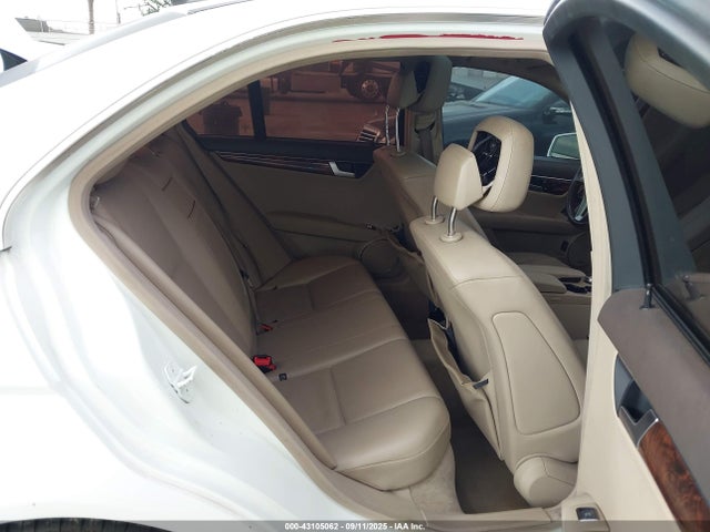 WDDGF4HB0EA905257 Mercedes-Benz C-Class