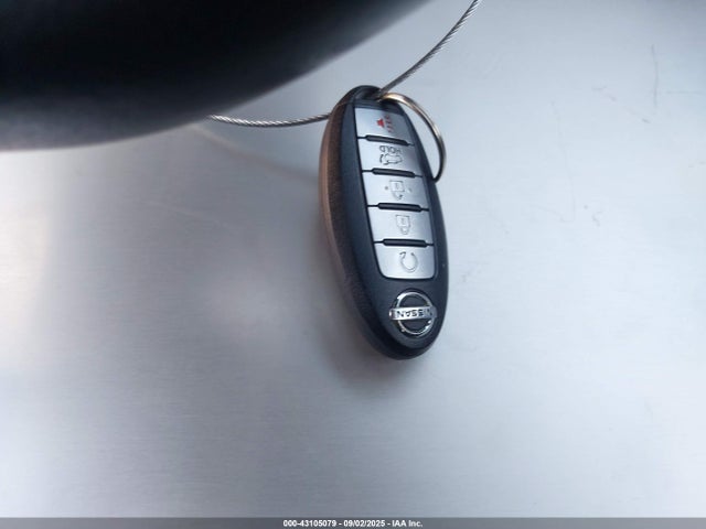 2018 NISSAN ROGUE 5N1AT2MVXJC812365 Photo 10