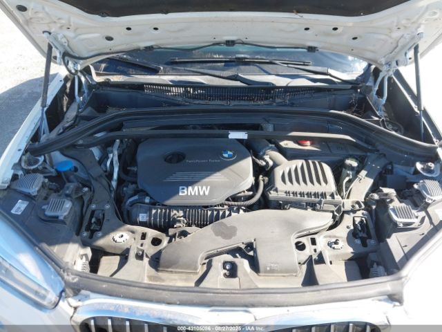 2016 BMW X1 WBXHT3C30GP882728 Photo 9