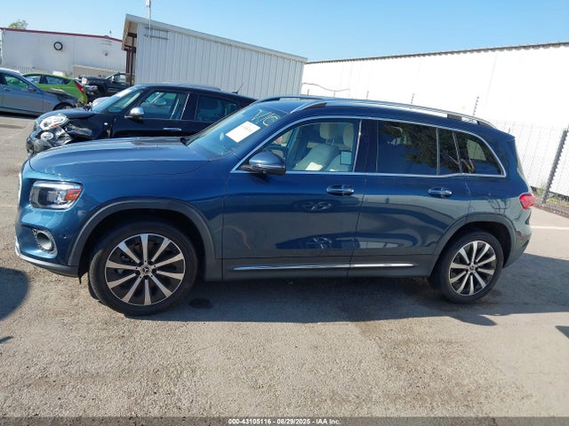 W1N4M4GB3NW187090 Mercedes-Benz m260