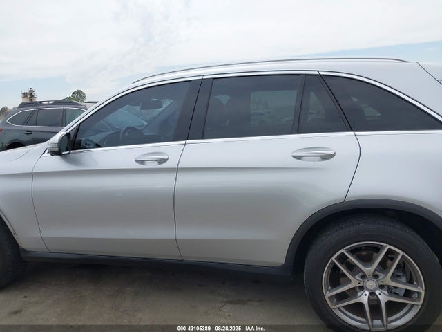 WDC0G4KB7GF098527 Mercedes-Benz m274