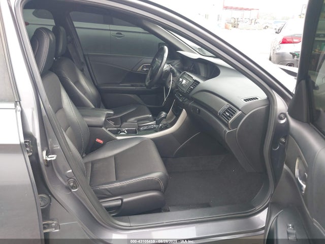 1HGCR2F54HA086700 Honda k24w1