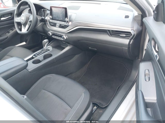 1N4BL4DV3SN354376 Nissan 2025