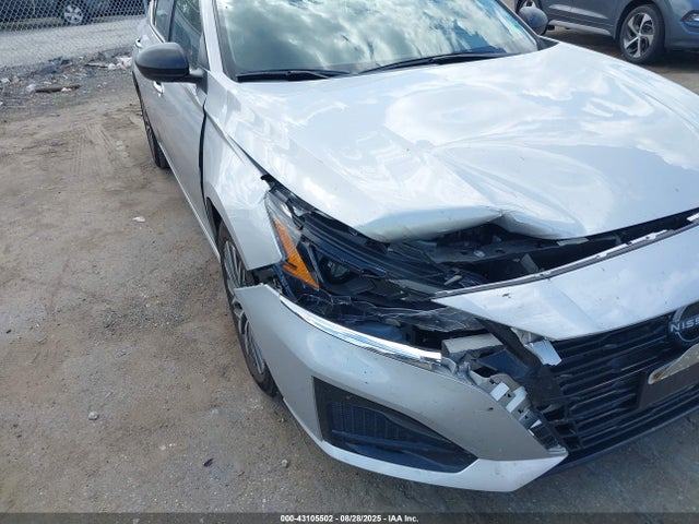 1N4BL4DV3SN354376 Nissan 2025