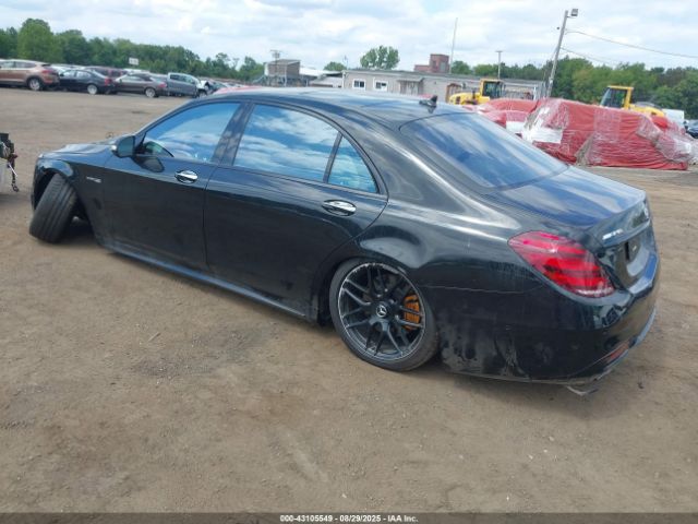 2019 MERCEDES-BENZ AMG S 63 WDDUG8JB2KA483859 Photo 2