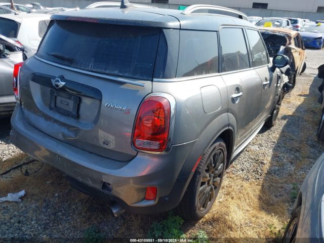 2018 MINI COUNTRYMAN WMZYT3C36J3E00178 Photo 3