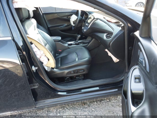 2017 CHEVROLET MALIBU 1G1ZE5ST3HF201664 Photo 4