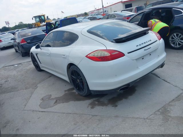 2011 PORSCHE PANAMERA WP0AA2A77BL021616 Photo 2