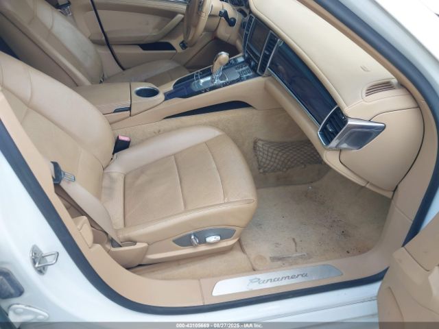 2011 PORSCHE PANAMERA WP0AA2A77BL021616 Photo 4