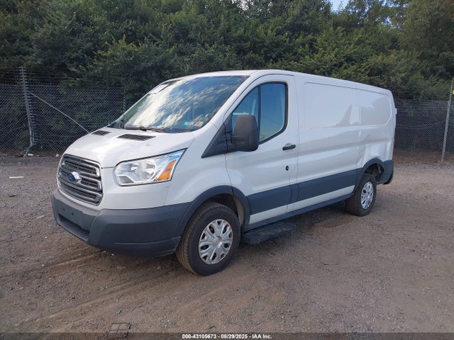 1FTYR1YM5JKB33039 Ford Transit