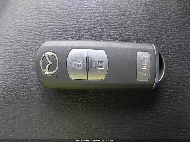 JM1BM1L79E1210156 Mazda pe