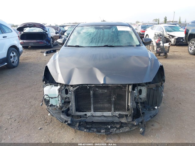 JM1BM1L79E1210156 Mazda pe