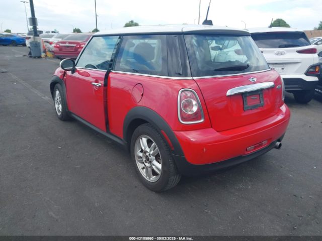 2012 MINI COOPER WMWSU3C51CT263765 Photo 2