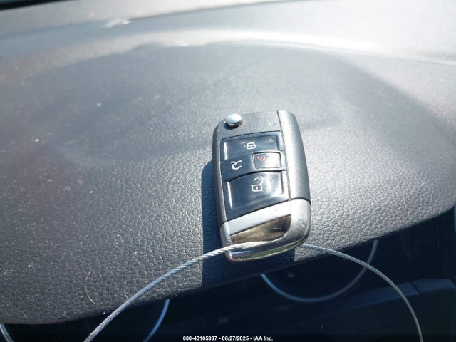 3VW4T7AU8FM017473 Volkswagen GTI