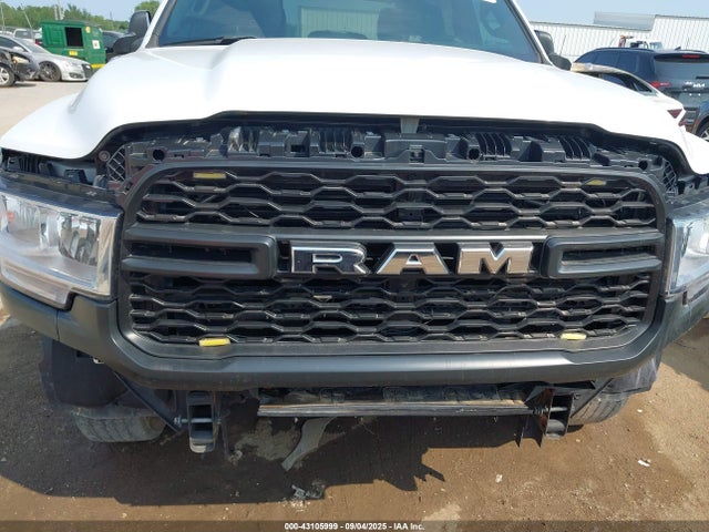 43105999 :رقم المزاد ، 3C6UR4HJ1MG651917 vin ، 2021 Ram 2500 مزاد بيع