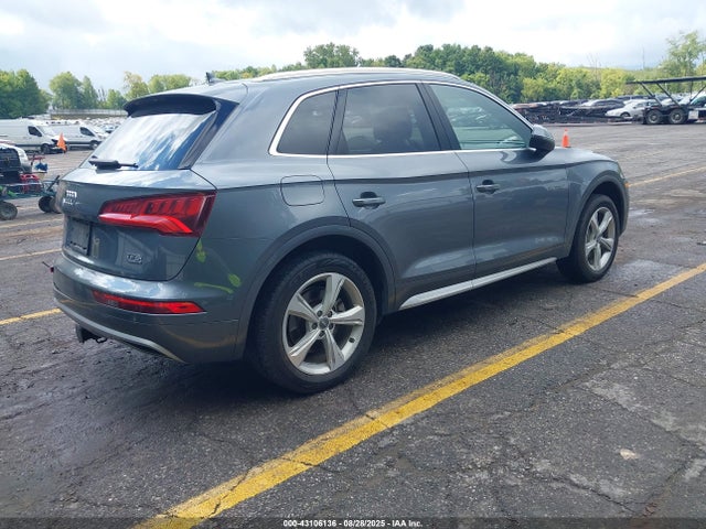 2018 AUDI Q5 WA1BNAFY7J2109083 Photo 3