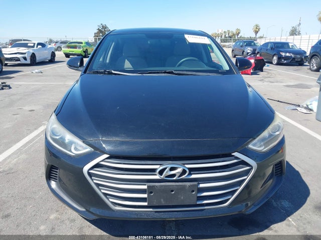 5NPD84LF8HH039046 Hyundai 2017