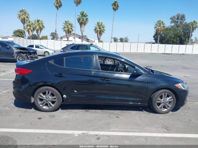 5NPD84LF8HH039046 Hyundai 2017