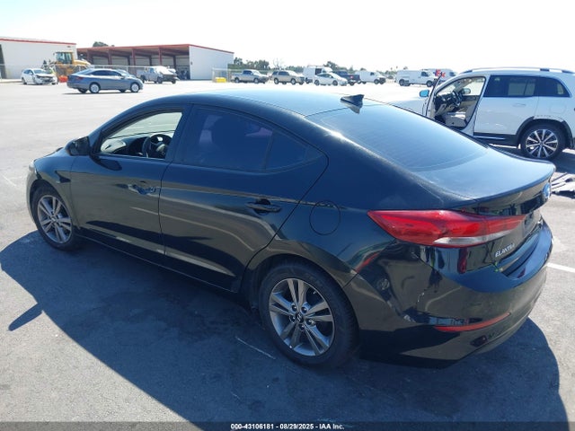 5NPD84LF8HH039046 Hyundai 2017