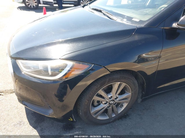 5NPD84LF8HH039046 Hyundai 2017