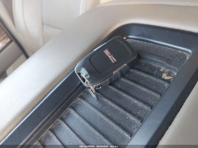 2017 GMC YUKON 1GKS1BKC6HR344999 Photo 10