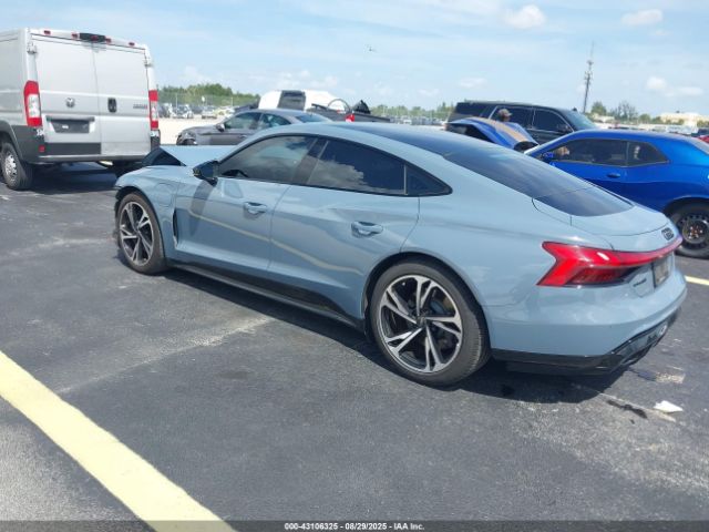 2023 AUDI E-TRON GT WAUCJBFW5P7001046 Photo 2