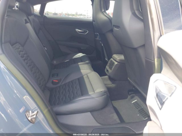 2023 AUDI E-TRON GT WAUCJBFW5P7001046 Photo 7