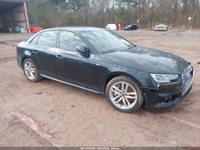 2017 AUDI A4 WAUDNAF44HN053136
